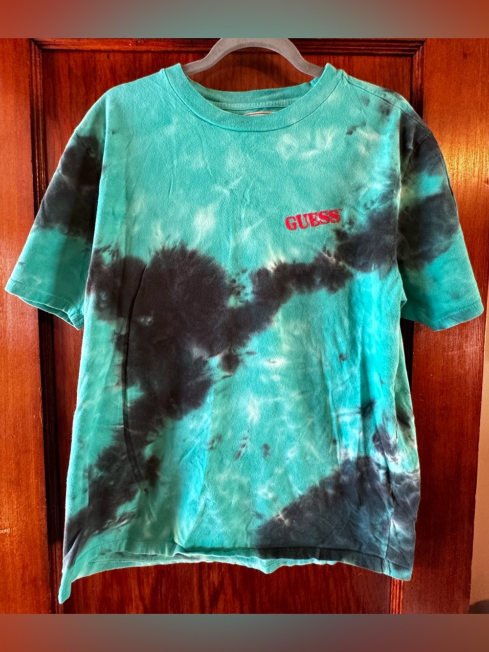 Guess Originals Vintage-Style Unisex Tee✨